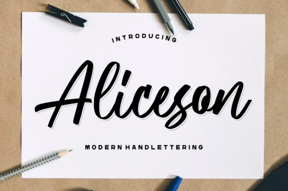 Aliceson: A Handwritten Font for Editorial Elegance